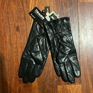 NWT Clarks Thinsulate Insulation Black Leather Gloves